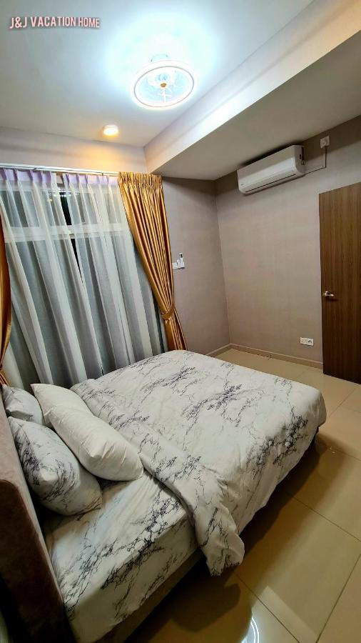 J&J Vacation Home@Novo8 Residence Kampong Tambak 外观 照片
