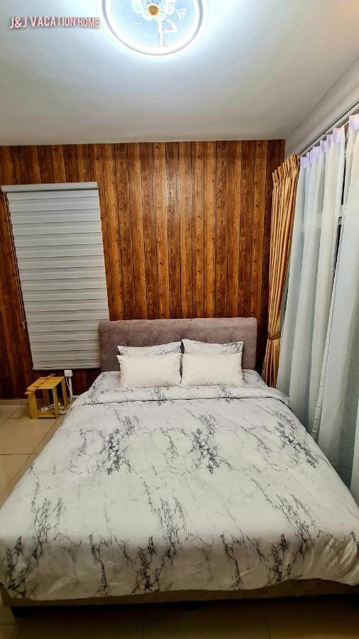 J&J Vacation Home@Novo8 Residence Kampong Tambak 外观 照片