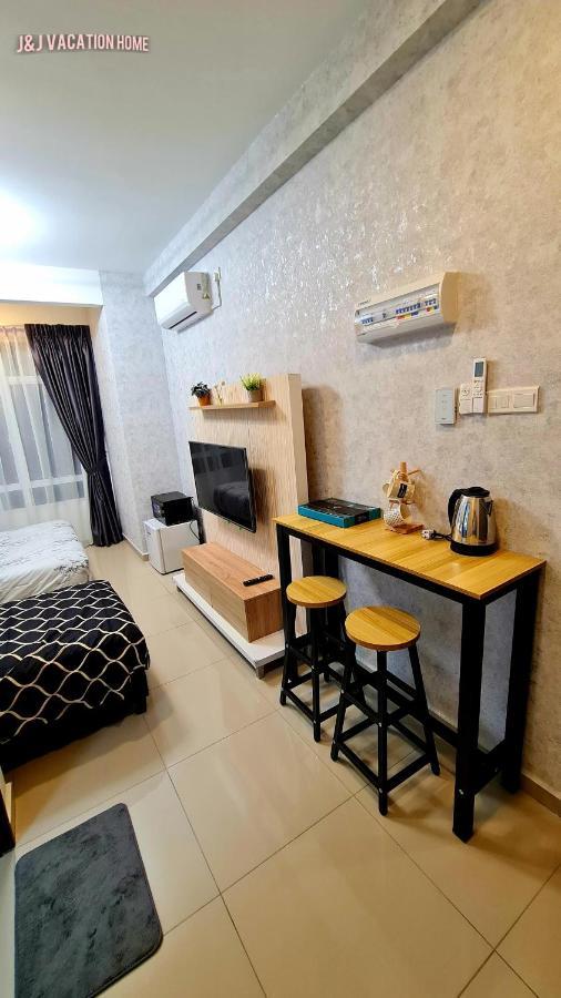 J&J Vacation Home@Novo8 Residence Kampong Tambak 外观 照片